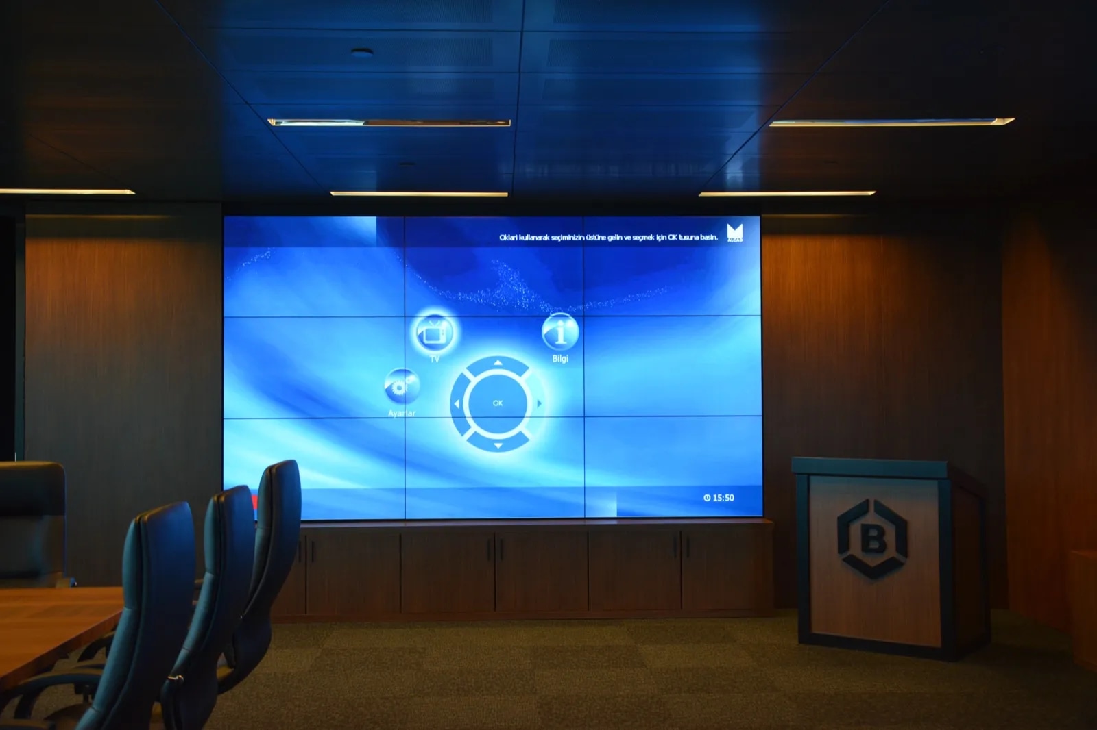 Bayegan Office Displays — Image 19