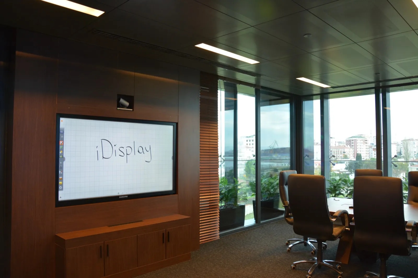 Bayegan Office Displays — Image 3