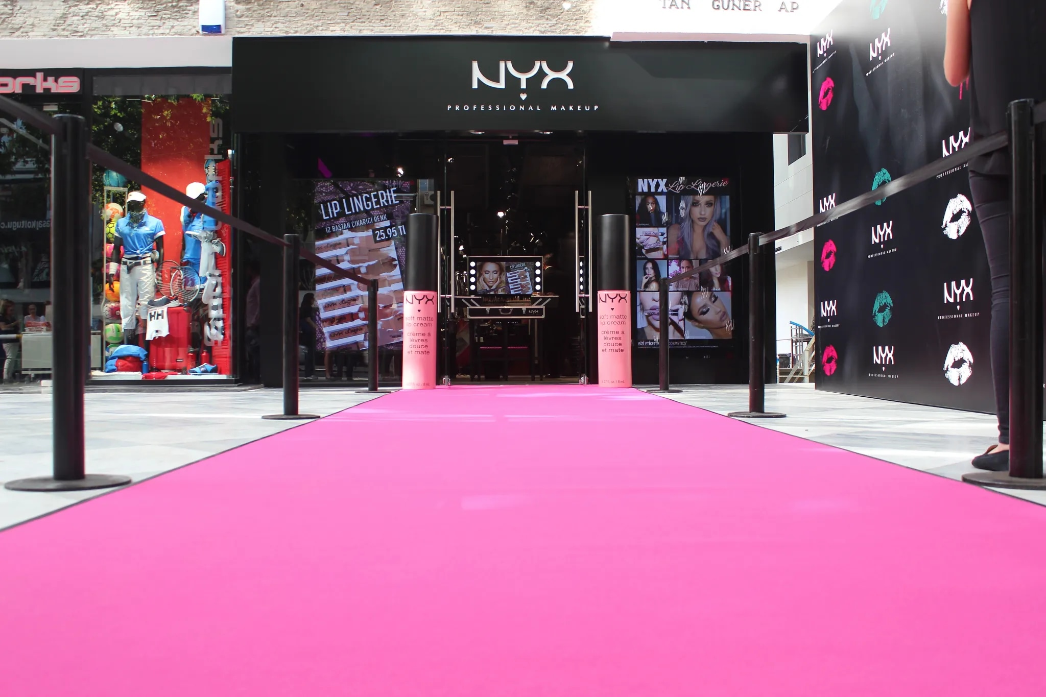 NYX Cosmetics — Image 6