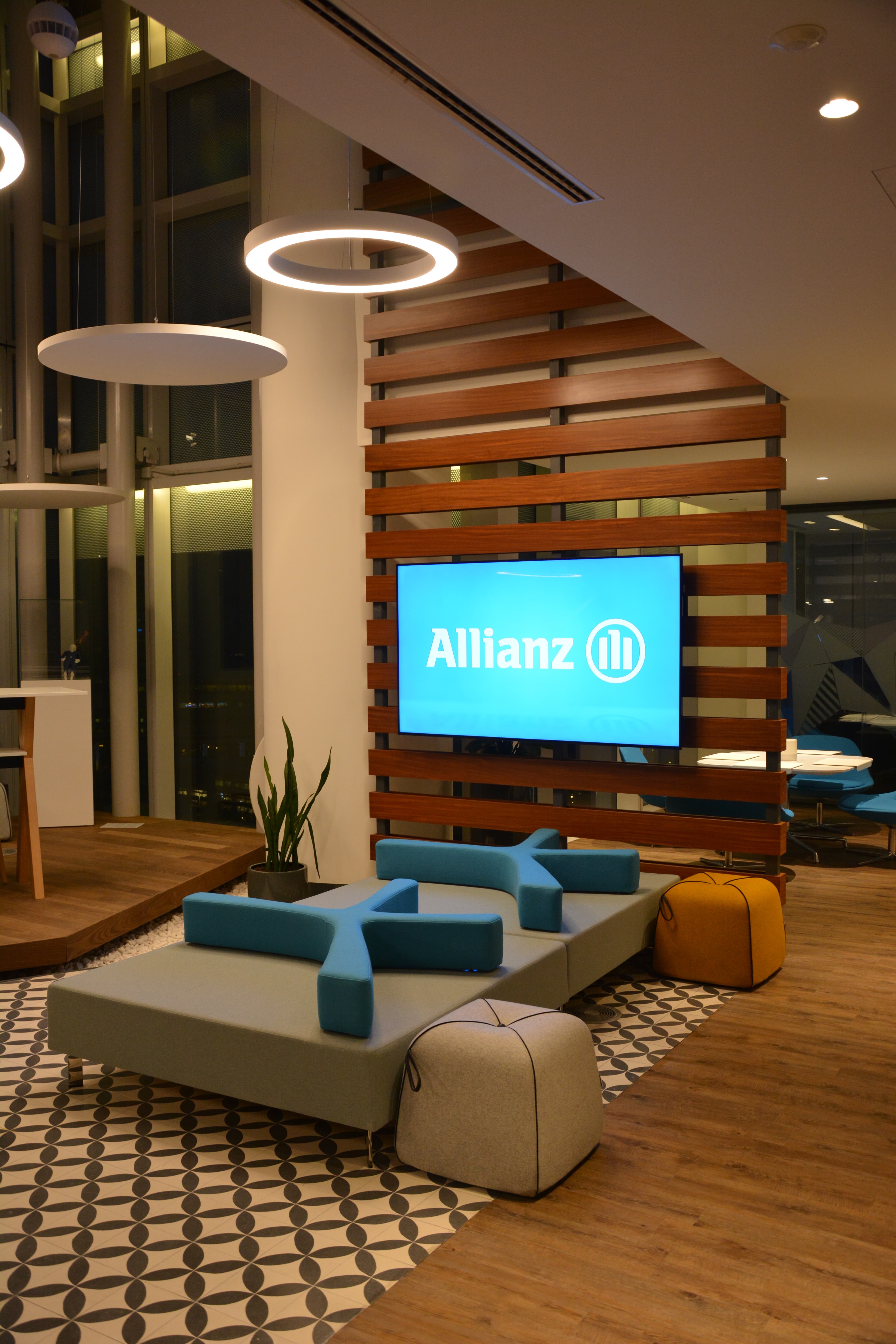 Allianz Tower