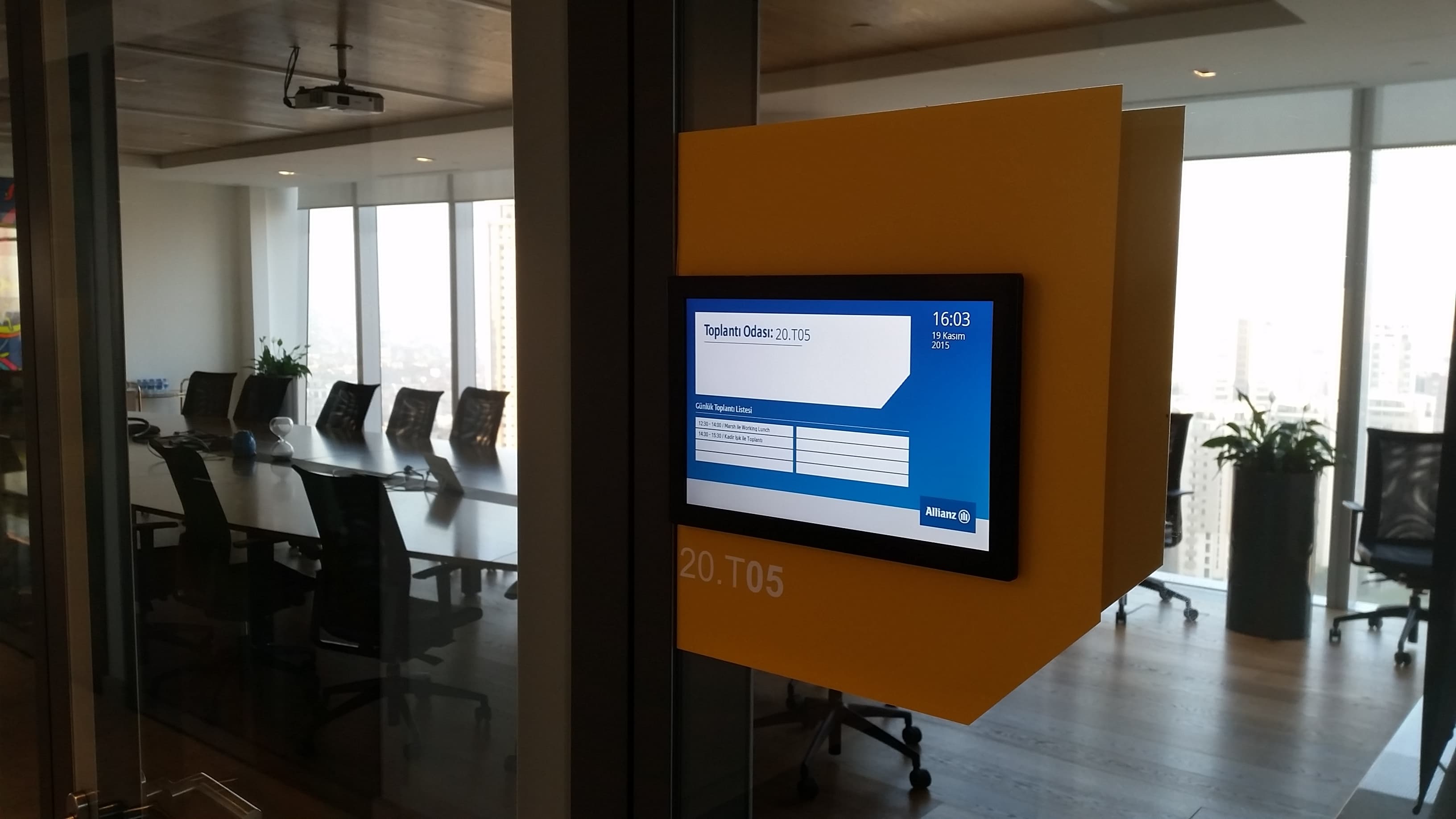 Allianz Tower — görsel 8